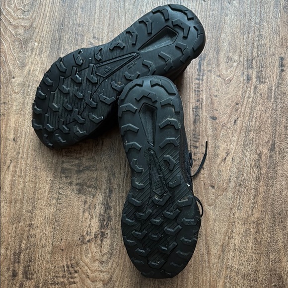 Adidas Black Athletic Shoes with Mesh Upper - Picture 3 of 3